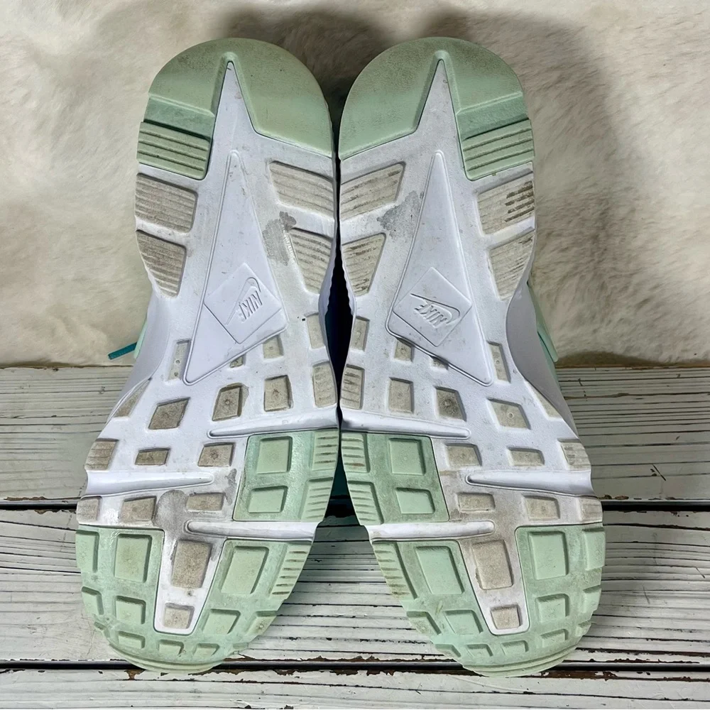 CLEANED Nike 7Y Girls Air Huarache‎ Run SE Igloo Shimmer Green Teal Women's 8.5